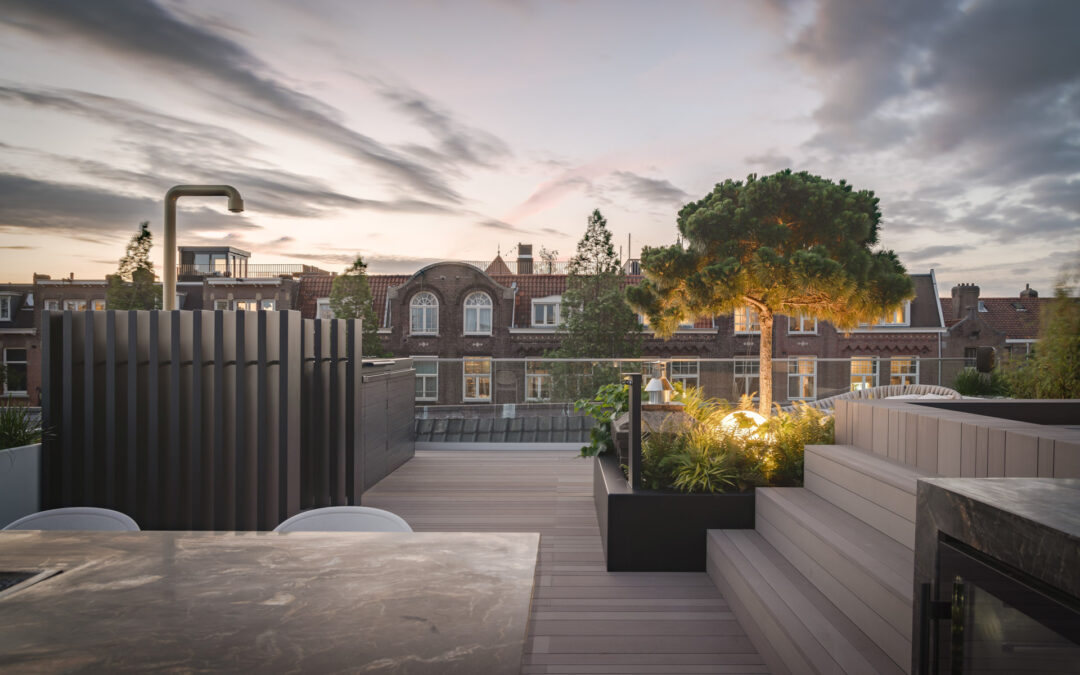 The pleasure of a luxury outdoor shower